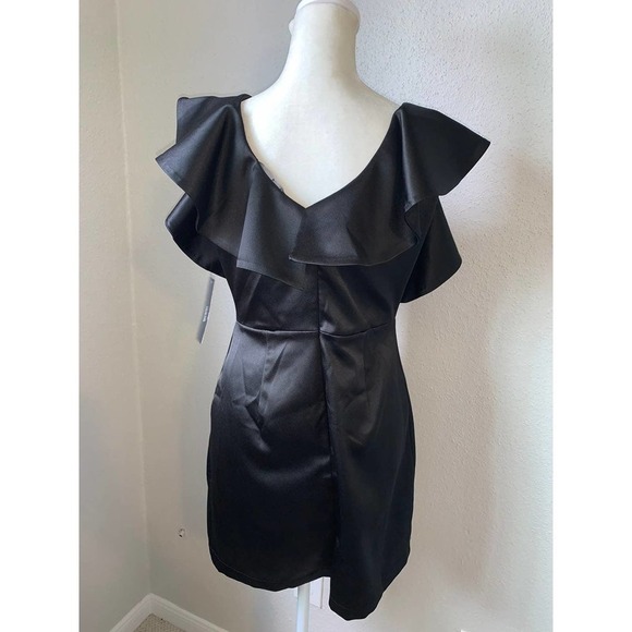 NWT Lulus Black Ruffle Bodycon V-Neck Dress Size Small - Picture 7 of 9